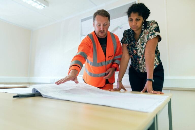 The Essential Role of a Contractors in Construction: 8 Reason on What Every Homeowner Should Know 3 role of a contractor