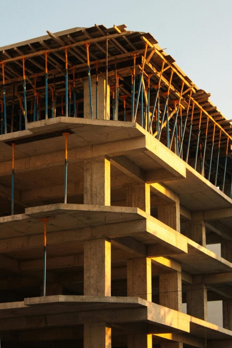 Custom Builds: The Smart Construction Approach That Delivers Personalized Homes Without Costly Mistakes 10 Custom Builds Guide: Avoid Costly Mistakes and Build Smarter Homes